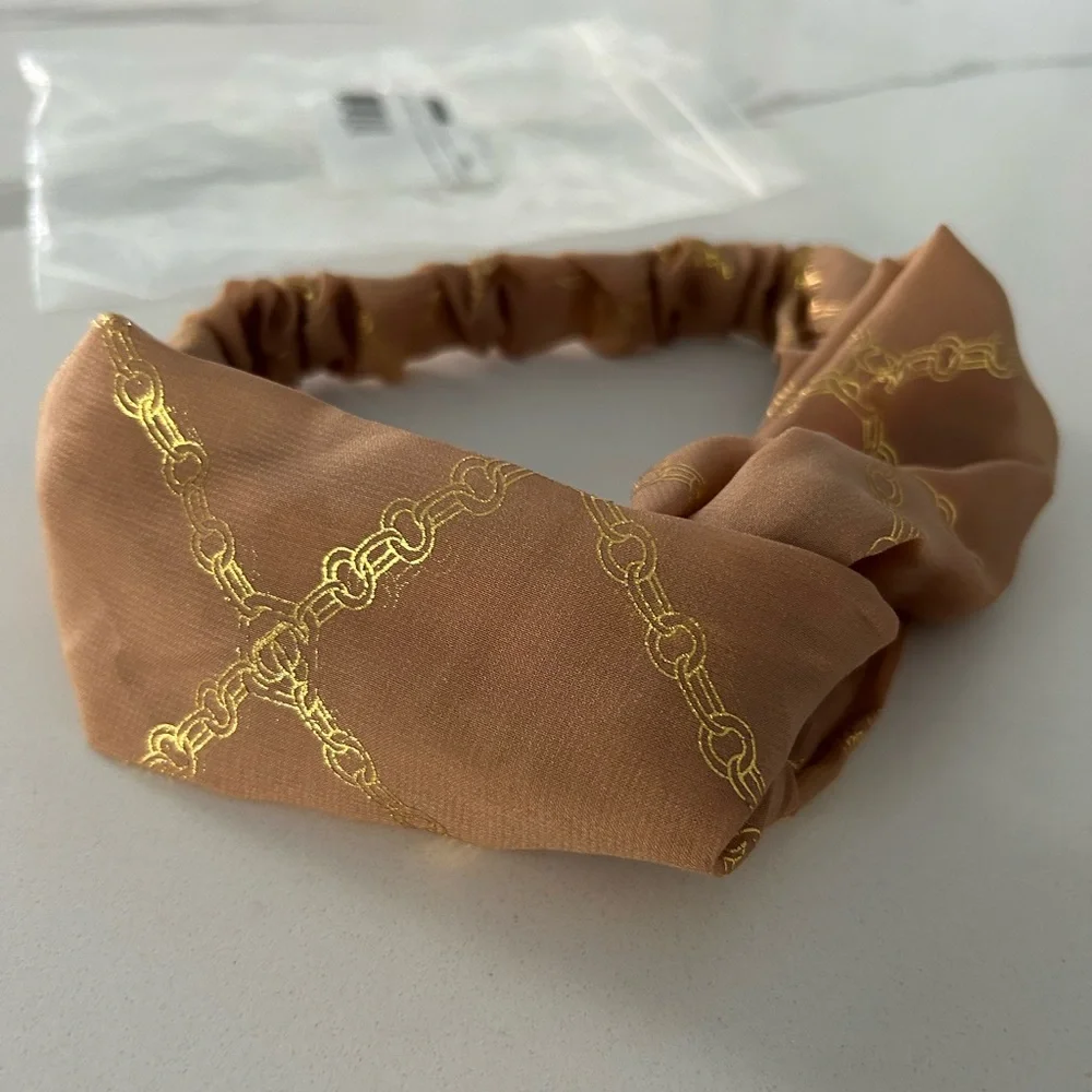 🦋 5/$25 - Adore Me Headband - NWT